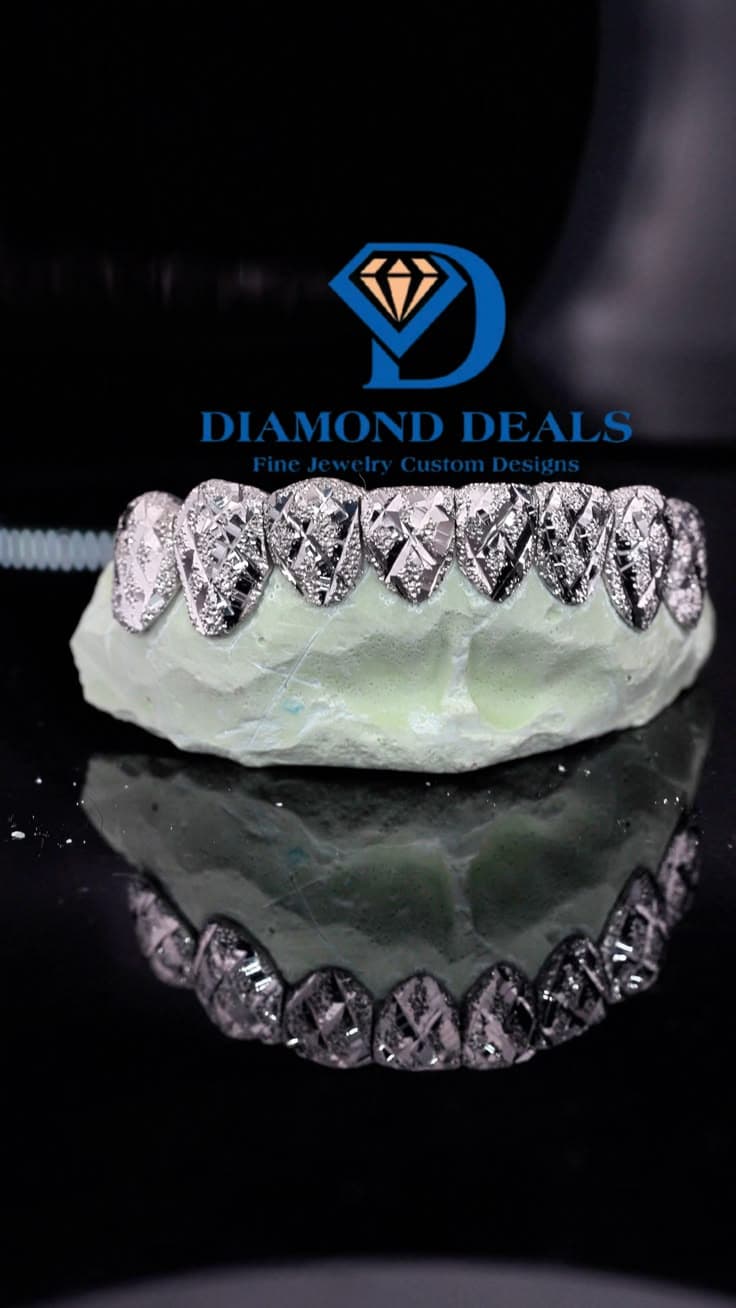 8 Bottom Diamond Dust & Diamond Cut Grillz